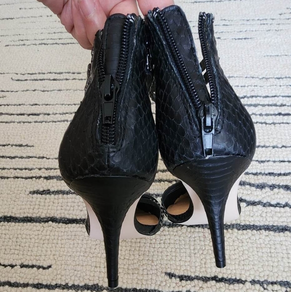 High heels - Picture 3 of 4